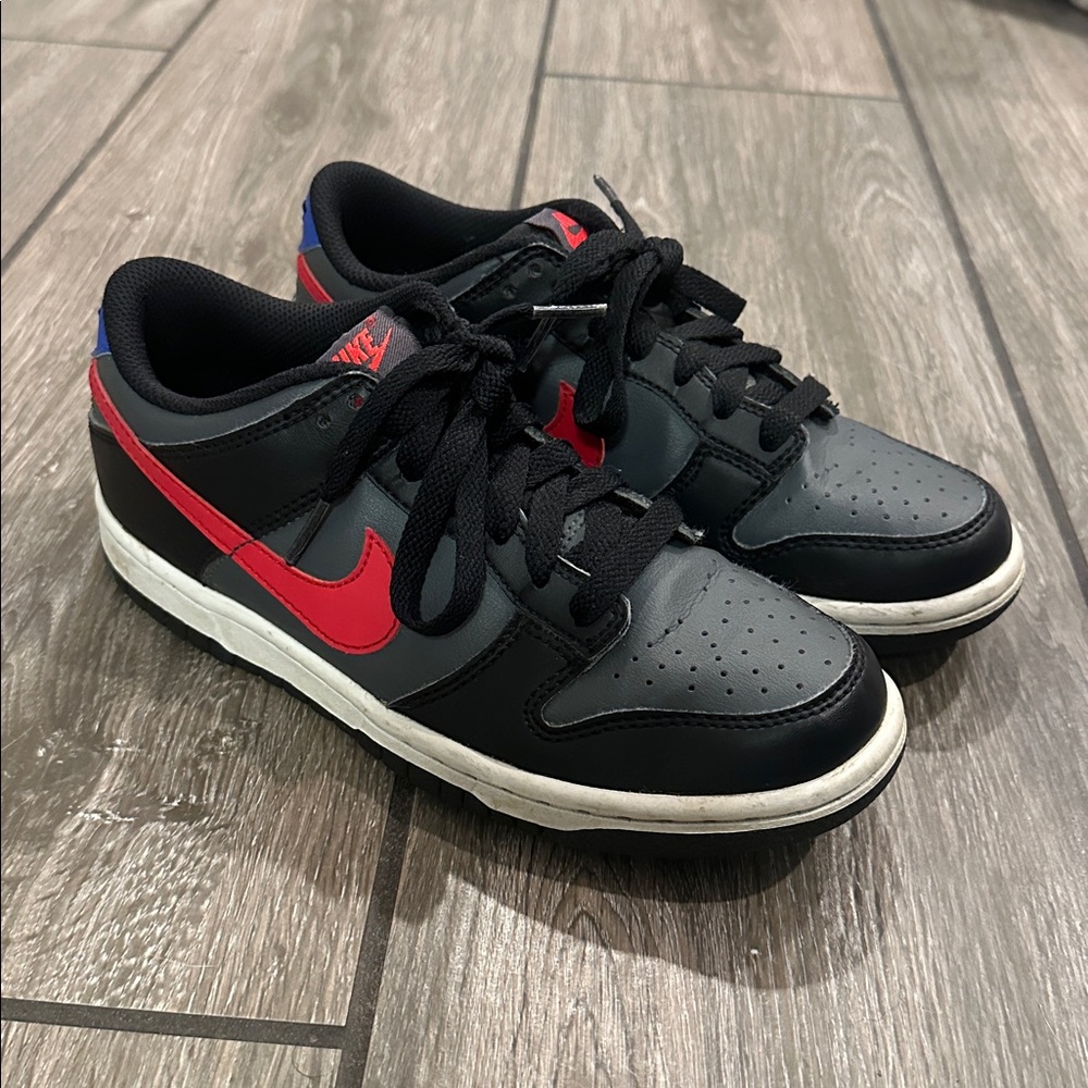 NIKE Dunk Low